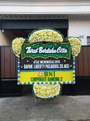 Papan Bunga Duka di Beoga
